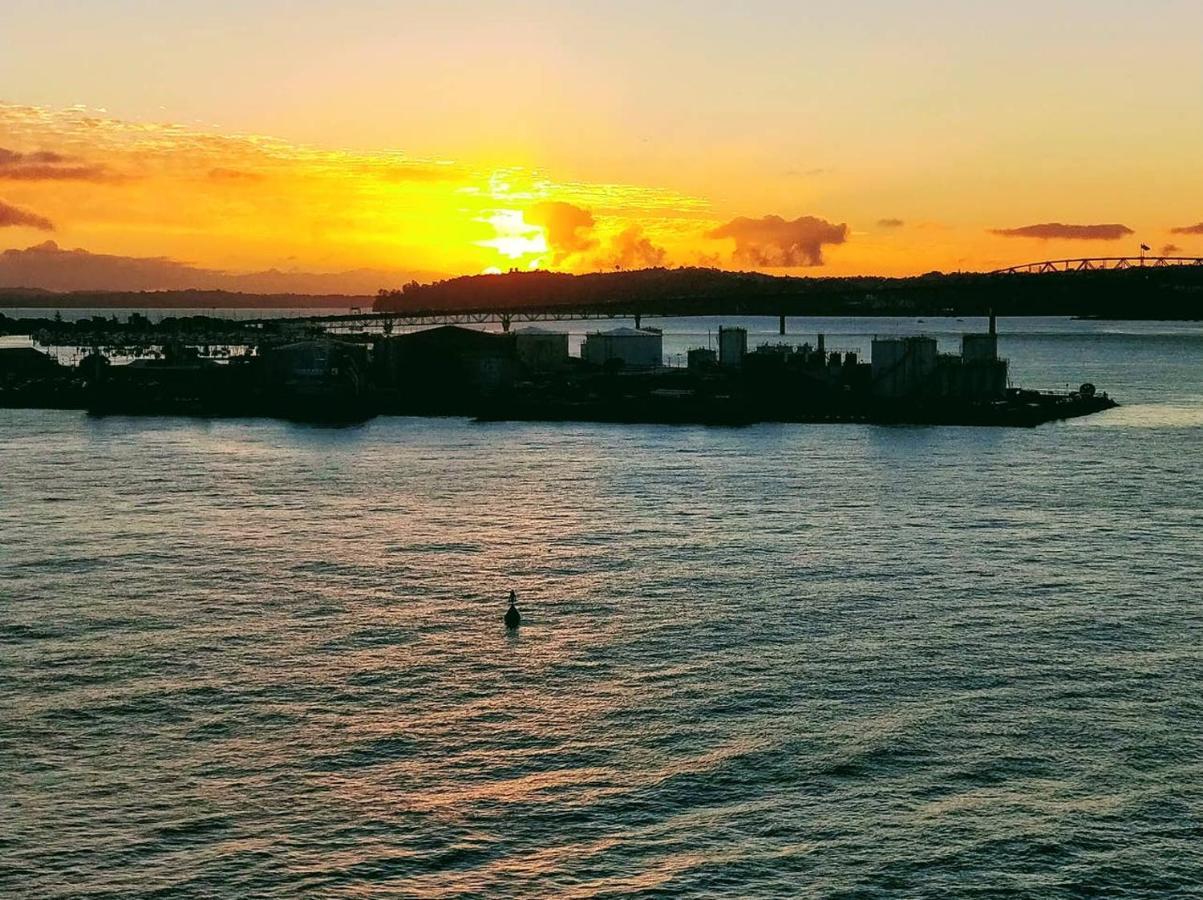 Qv Waterfront Apt With Ac Wifi And Parking Auckland Esterno foto